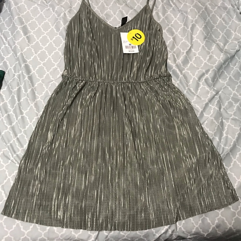 Short olive green dress from Forever 21